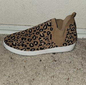 Leopard shoes